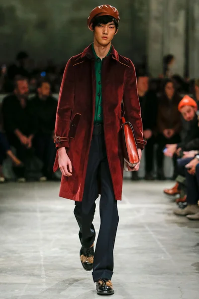 Look 22